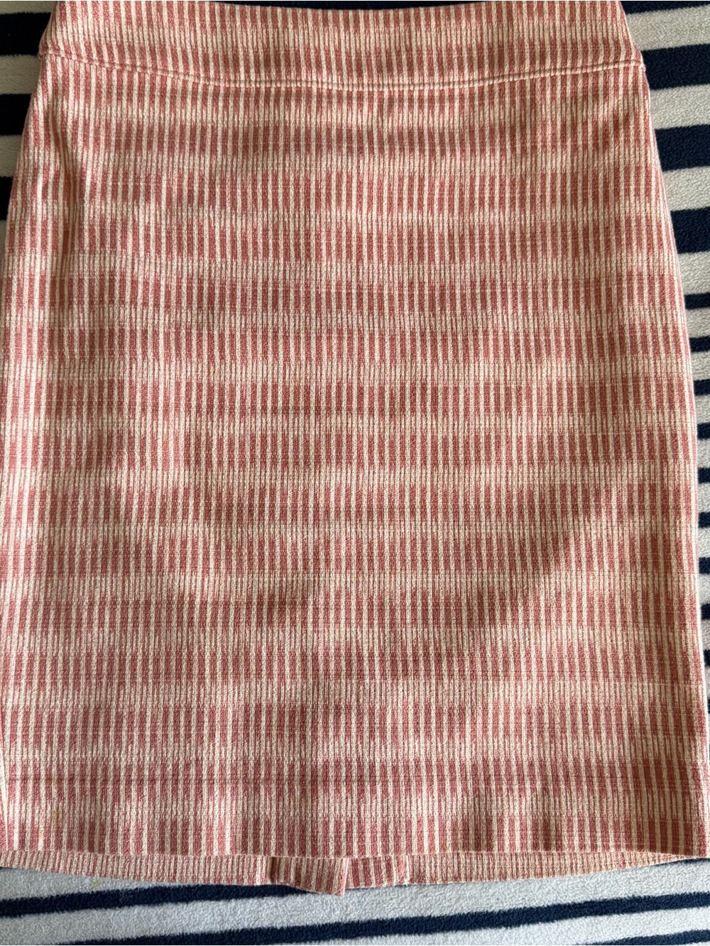 LOFT Pink and Cream Patterned Pencil Skirt